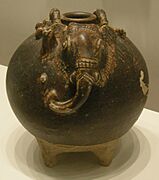 Nswag, cambogia, giara a forma di elefante, XI-XII sec. 02