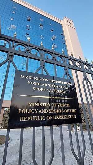 Archivo:Oʻzbekiston Respublikasi Yoshlar siyosati va sport vazirligi