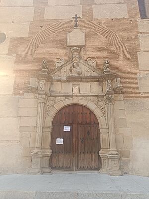 Archivo:Portada iglesia collado contreras