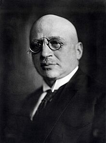 Portret van Professor Fritz Haber, een chemicus uit Duitsland (foto 1918- 1934), SFA002023057.jpg