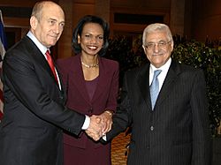 Archivo:Rice Olmert Abbas 2007