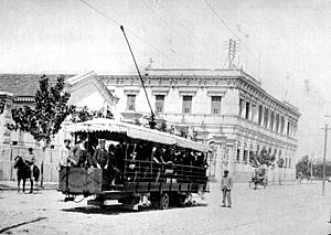 Archivo:Tranvia electrico en La Plata