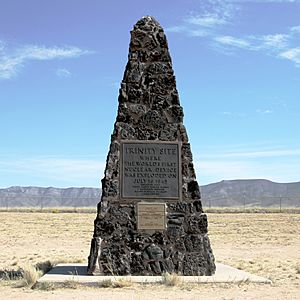 Archivo:Trinity Site Obelisk National Historic Landmark