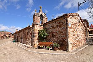 Archivo:Villoruebo, Ermita misa Villoruebo