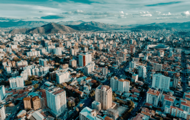 Archivo:Vista Aerea de la Ciudad de Cochabamba