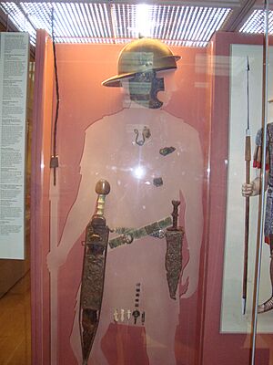 Archivo:Armas de legionario