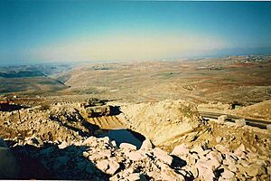 Archivo:Beaufort tank Southern Lebanon 1995