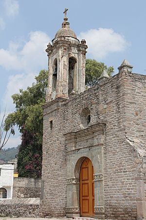 Archivo:Capilla del pueblo de Santa Cecilia Acatitlán