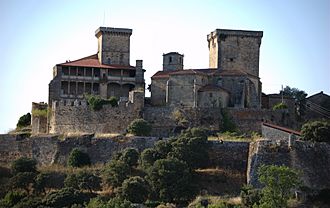 Archivo:Castelo de Monterrei, Monterrei