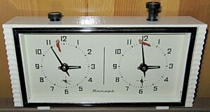 Archivo:Chess clock USSR