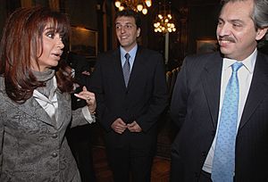 Archivo:Cristina con Sergio Massa y Alberto Fernández