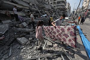 Archivo:Damage in Gaza Strip during the October 2023 - 13