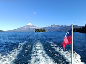 El lago Todos los Santos, Región de Los Lagos, Chile.jpg