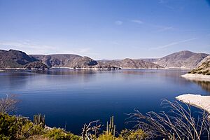 Archivo:Fernando Hiriart Balderrama Dam, Zimapán, Hidalgo, México. (6)