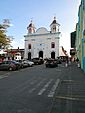 Iglesia de la Inmaculada Concepción, Aguadas - vista desde el Parque Bolívar 03.jpg