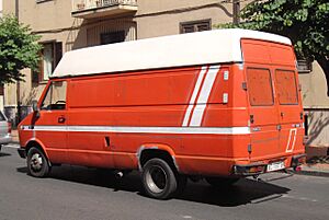 Archivo:Iveco Daily Mk1