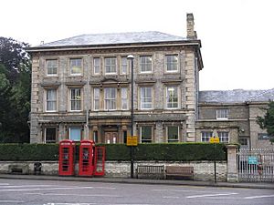 Archivo:LeightonMiddleSchool