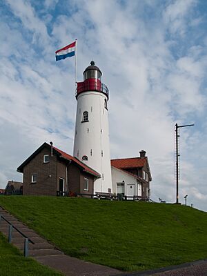 Archivo:Lighthouse Urk