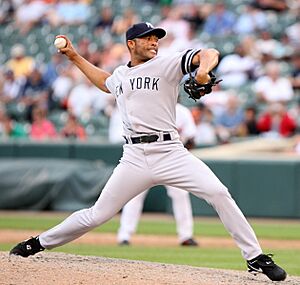 Archivo:Mariano Rivera allison 7 29 07