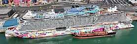 Norwegian Aqua southampton.JPG