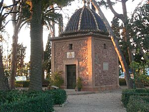 Archivo:Saint George Hermitage Puig