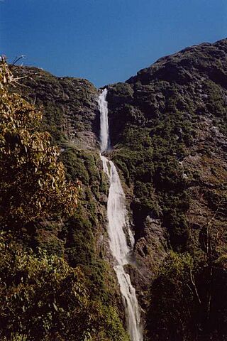 Sutherland Falls.jpg