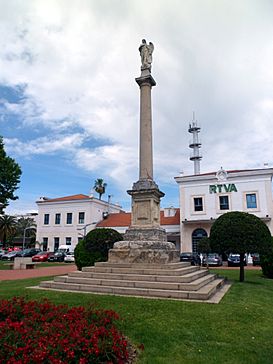 Triunfo de San Rafael de la Glorieta del Conde de Guadalhorce 001.JPG