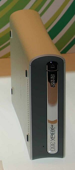 Archivo:Xbox 360 HD DVD Player at TGS 2006