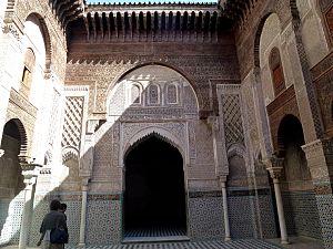 Archivo:Al Attarine Madrasa Fez el Bali Fez Morocco - panoramio