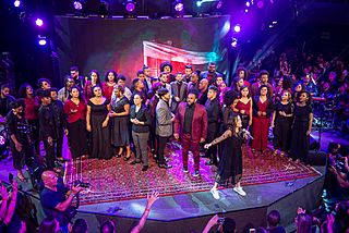 Ana Paula Valadão - Diante do Trono 19.jpg