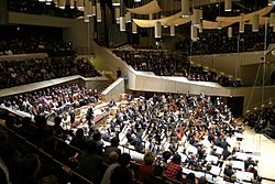 Berlin Philharmonie-Bühne.JPG