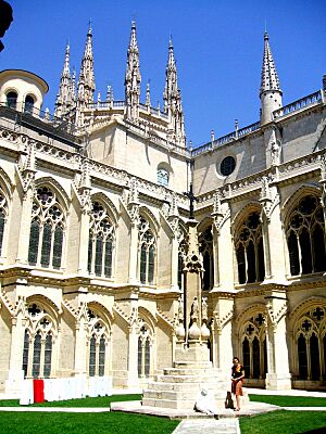 Archivo:Burgos - Catedral 027 - claustro
