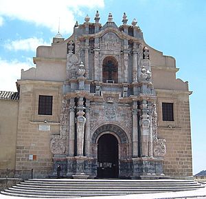 Archivo:Caravaca-castillo-santuario-Vera-Cruz