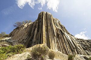 Archivo:Cascada petrificada de Hierve el Agua en Oaxaca