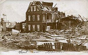 Archivo:Convent Belize 1931 hurricane