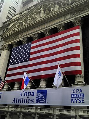 Archivo:Copa Airlines NYSE 2011 Shankbone