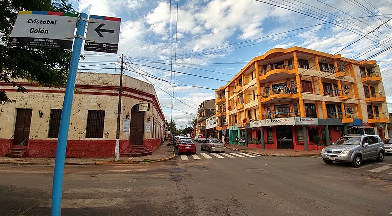 Cristobal Colon street 175534