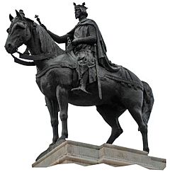 Archivo:Estatua rey Fernando III de Castilla-ret