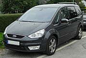 Ford Galaxy II front 20100815