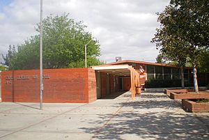 Archivo:Grover Cleveland High School (Los Angeles)