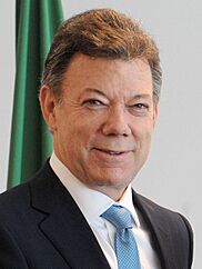 Archivo:Juan Manuel Santos and Lula (cropped)
