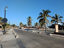 Archivo:Malecón de Progreso, Yucatán Julio 2018