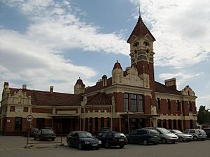 Archivo:Marijampole railway station (2015)