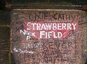 Archivo:Strawberry fields liverpool
