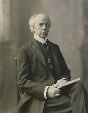 Archivo:The Honourable Sir Wilfrid Laurier Photo A (HS85-10-16871) cropped