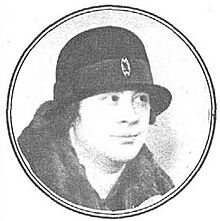 1929-01-01, Estampa, Las redactoras y colaboradoras de Estampa (cropped) Matilde Muñoz.jpg