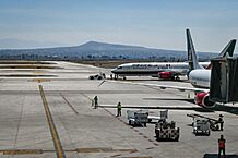 Archivo:Aviones de Mexicana de aviación en el AIFA