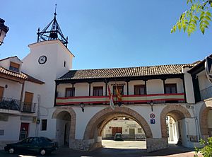 Archivo:Ayuntamiento de Borox
