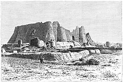 Archivo:Citadel of Varamin by Jane Dieulafoy