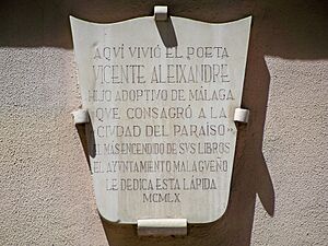 Archivo:Commemorative plaque to Vicente Aleixandre 01